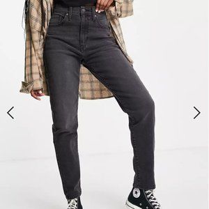 Levi’s High Waisted Mom Jean - Grey Denim - Size 28